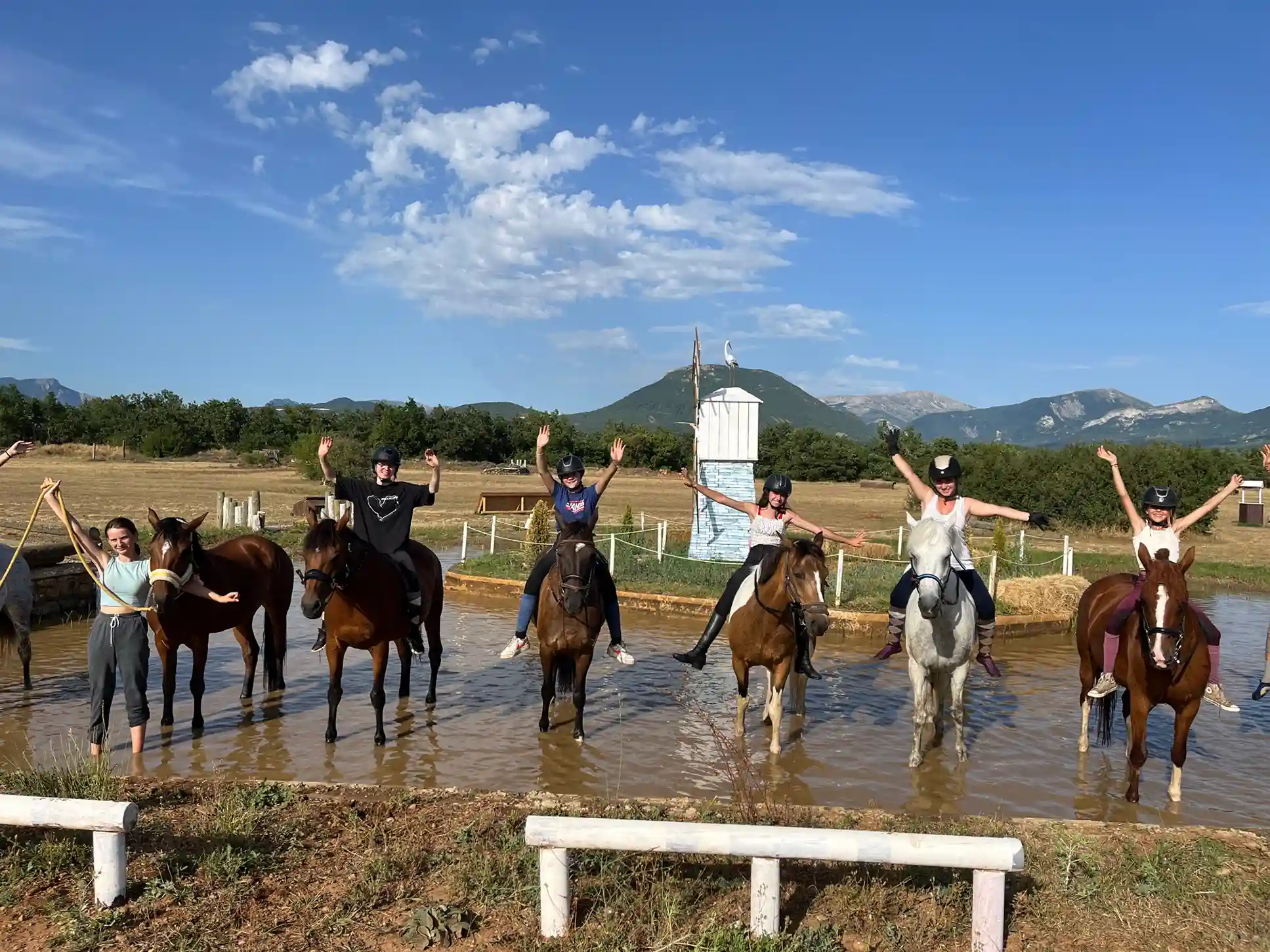 Equitation randonnée cheval Centre équestre Le Palis Vaison-la-Romaine Vaucluse